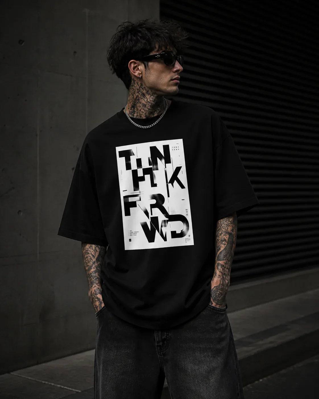 Oversized T-Shirt Think forward PRIVE COLLECTIVE B&W EDITION